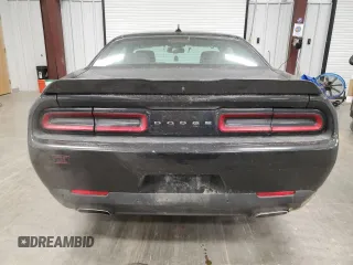 2015 Dodge Challenger SXT Plus z VIN 2C3CDZBG1FH913861, wystawiony jako Copart lot #52806785 z przebiegiem 61 254 mil mil oraz Szkoda całkowita • Salvage title. Historia ofert i sprzedaży dostępna na DreamBid. Obrazek 6.