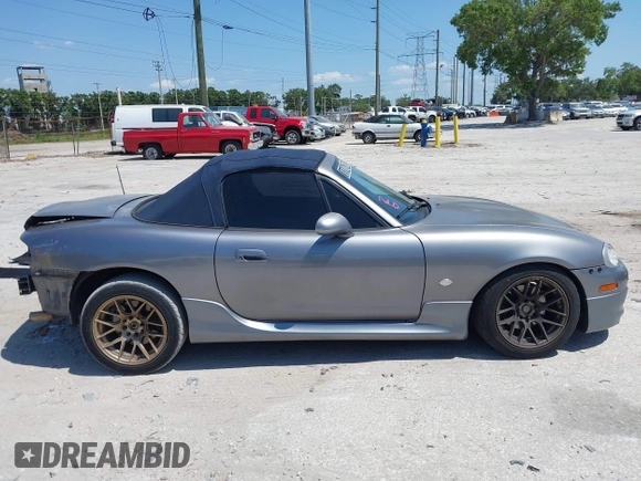 2003 Mazda MX-5 Miata Cloth with VIN JM1NB353930311340, listed as a IAAI auction lot 42145967 with 194,740 mi miles and . Bid and sale history available at DreamBid. Image 14.