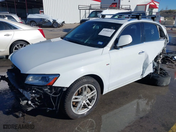 2016 Audi Q5 Premium Plus with VIN WA1D7AFP1GA104566, listed as a IAAI auction lot 41404142 with 53,011 mi miles. Bid and sale history available at carsss.com. Image 2.