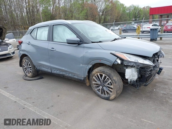 2022 Nissan Kicks SV with VIN 3N1CP5CVXNL528302, listed as a IAAI auction lot 41941426 with 31,152 mi miles. Bid and sale history available at carsss.com. Image 1.
