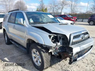 2006 Toyota 4Runner SR5 z VIN JTEBU14R268067829, wystawiony jako IAAI lot #41963282 z przebiegiem 204 287 mil mil oraz . Historia ofert i sprzedaży dostępna na DreamBid. Obrazek 1.