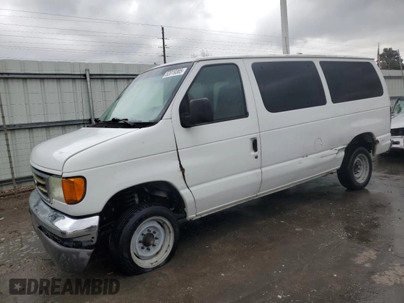 2006 Ford Econoline Passenger XL with VIN 1FBNE31L26DA19530, listed as a Copart auction lot 52019385 with 178,722 mi miles and Salvage Title. Bid and sale history available at carsss.com. Image 1.