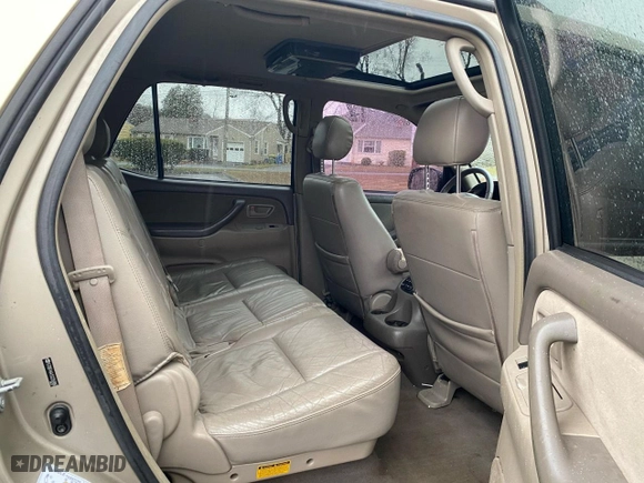 2005 Toyota Sequoia SR5 with VIN 5TDBT44A15S25690, listed as a Copart auction lot 50568295 with 287,304 mi miles and Clean Title. Bid and sale history available at carsss.com. Image 6.