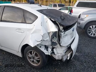 2010 Toyota Prius II with VIN JTDKN3DU5A0186774, listed as a IAAI auction lot 41209716 with 208,941 mi miles. Bid and sale history available at carsss.com. Image 6.