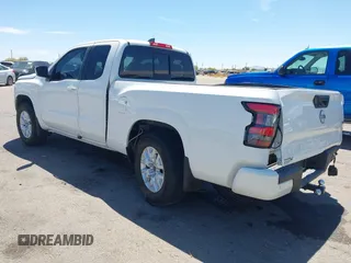 2022 Nissan Frontier S z VIN 1N6ED1CLXNN695990, wystawiony jako IAAI lot #42114263 z przebiegiem 14 773 mil mil oraz . Historia ofert i sprzedaży dostępna na DreamBid. Obrazek 3.