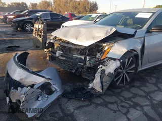 2022 Nissan Altima SR z VIN 1N4BL4CV3NN330052, wystawiony jako IAAI lot #41735544 z przebiegiem 39 782 mil mil oraz . Historia ofert i sprzedaży dostępna na DreamBid. Obrazek 6.
