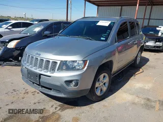 2016 Jeep Compass High Altitude z VIN 1C4NJCEA8GD773887, wystawiony jako IAAI lot #42157692 z przebiegiem 87 548 mil mil oraz . Historia ofert i sprzedaży dostępna na DreamBid. Obrazek 2.