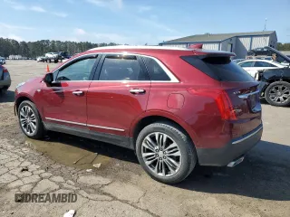 2018 Cadillac XT5 Premium Luxury FWD z VIN 1GYKNERS2JZ141705, wystawiony jako Copart lot #50202975 z przebiegiem 81 780 mil mil oraz Szkody całkowita. Historia ofert i sprzedaży dostępna na DreamBid. Obrazek 2.