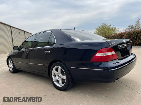 2005 Lexus LS 430 z VIN JTHBN36F250177548, wystawiony jako Copart lot #54142625 z przebiegiem 228 639 mil mil oraz Czysty tytuł • Clean title. Historia ofert i sprzedaży dostępna na DreamBid. Obrazek 3.