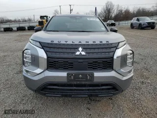 2023 Mitsubishi Outlander SE with VIN JA4J4UA89PZ018419, listed as a Copart auction lot 89114165 with 19,429 mi miles and Salvage Title. Bid and sale history available at carsss.com. Image 5.
