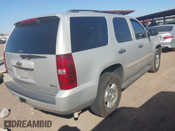 2008 Chevrolet Tahoe 3LT with VIN 1GNFC13038R145292, listed as a IAAI auction lot 42542523 with 220,224 mi miles and . Bid and sale history available at DreamBid. Image 4.