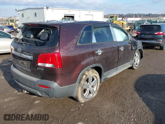 2012 Kia Sorento EX with VIN 5XYKUDA29CG262599, listed as a IAAI auction lot 41527740 with Not Provided miles. Bid and sale history available at carsss.com. Image 4.