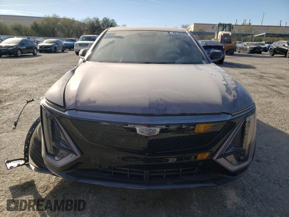 2024 Cadillac LYRIQ Sport z VIN 1GYKPWRL7RZ122023, wystawiony jako Copart lot #80765334 z przebiegiem 6 183 mil mil oraz Szkoda całkowita • Salvage title. Historia ofert i sprzedaży dostępna na DreamBid. Obrazek 5.