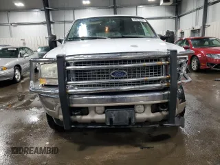 2002 Ford Excursion Limited z VIN 1FMNU43S22EB80551, wystawiony jako Copart lot #44629455 z przebiegiem 182 013 mil mil oraz Szkoda całkowita • Salvage title. Historia ofert i sprzedaży dostępna na DreamBid. Obrazek 5.