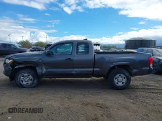 2016 Toyota Tacoma SR with VIN 5TFRX5GN0GX064882, listed as a IAAI auction lot 41371947 with 30,378 mi miles and . Bid and sale history available at DreamBid. Image 14.