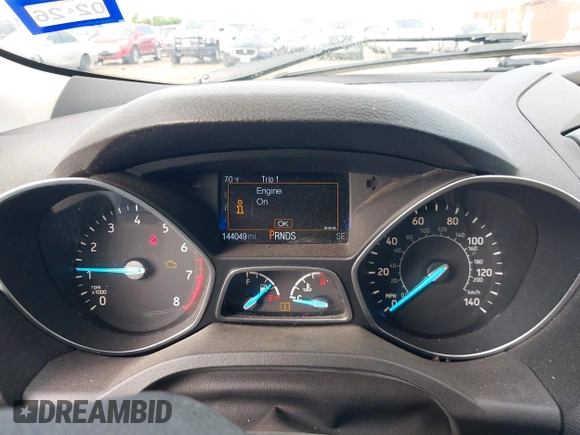 2017 Ford Escape S z VIN 1FMCU0F70HUC24455, wystawiony jako IAAI lot #42093457 z przebiegiem 144 049 mil mil oraz . Historia ofert i sprzedaży dostępna na DreamBid. Obrazek 7.
