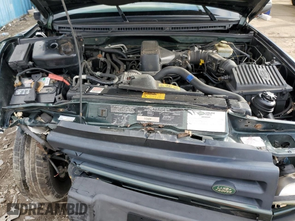 1998 Land Rover Discovery SD with VIN SALJY1245WA752596, listed as a Copart auction lot 35967783 with 123,094 mi miles and Salvage Title. Bid and sale history available at carsss.com. Image 11.