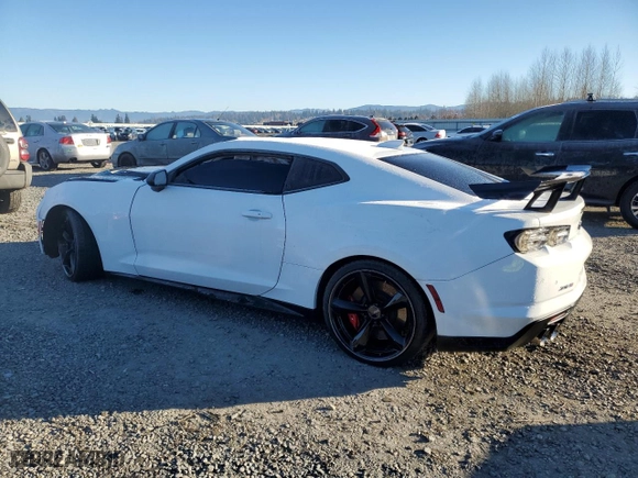 2019 Chevrolet Camaro ZL1 with VIN 1G1FJ1R6XK0151945, listed as a Copart auction lot 41879575 with 0 mi miles and Salvage Title. Bid and sale history available at carsss.com. Image 2.