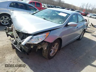 2013 Hyundai Sonata GLS with VIN 5NPEB4AC7DH789028, listed as a IAAI auction lot 41827734 with 135,624 mi miles and . Bid and sale history available at carsss.com. Image 2.