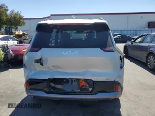 2024 Kia EV9 GT-Line with VIN KNDAEFS50R6021099, listed as a Copart auction lot 69714034 with 10,789 mi miles and Salvage Title. Bid and sale history available at carsss.com. Image 6.