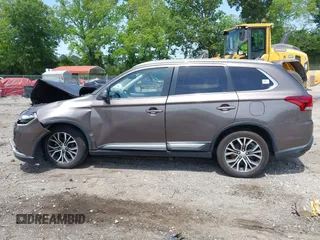 2018 Mitsubishi Outlander SE с VIN JA4AD3A33JZ014095, выставлен на аукционе IAAI как лот 42278605 с пробегом 235 000 миль миль и . История ставок и продаж доступна на DreamBid. Изображение 14.
