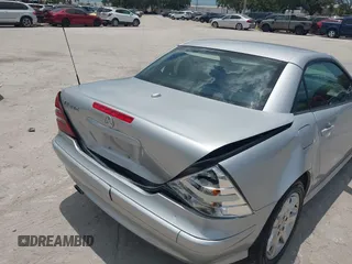 2003 Mercedes-Benz SLK 230 Kompressor с VIN WDBKK49F43F277168, выставлен на аукционе IAAI как лот 42388576 с пробегом 68 390 миль миль и . История ставок и продаж доступна на DreamBid. Изображение 6.