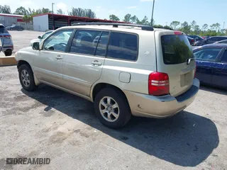 2006 Toyota Highlander with VIN JTEGP21A660103005, listed as a IAAI auction lot 41806730 with 262,838 mi miles. Bid and sale history available at carsss.com. Image 3.