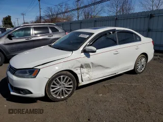 2011 Volkswagen Jetta SEL с VIN 3VWLZ7AJXBM359419, выставлен на аукционе Copart как лот 48598535 с пробегом 133 606 миль миль и Списание • Salvage title. История ставок и продаж доступна на DreamBid. Изображение 1.