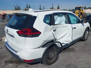 2020 Nissan Rogue SL z VIN 5N1AT2MT5LC738189, wystawiony jako IAAI lot #41602094 z przebiegiem 38 553 mil mil oraz . Historia ofert i sprzedaży dostępna na DreamBid. Obrazek 4.