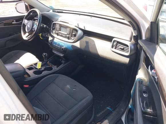 2016 Kia Sorento LX with VIN 5XYPGDA55GG081559, listed as a IAAI auction lot 41965683 with 94,177 mi miles. Bid and sale history available at carsss.com. Image 5.