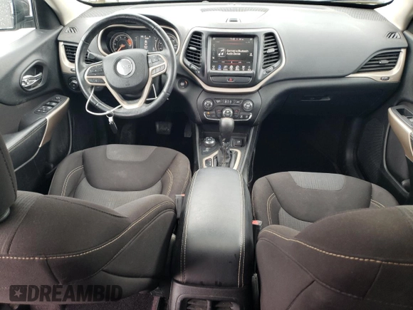 2017 Jeep Cherokee Latitude z VIN 1C4PJMCS6HW656227, wystawiony jako Copart lot #56210775 z przebiegiem 98 770 mil mil oraz Szkoda całkowita • Salvage title. Historia ofert i sprzedaży dostępna na DreamBid. Obrazek 8.
