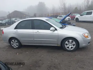 2008 Kia Spectra EX with VIN KNAFE122885522404, listed as a IAAI auction lot 41918687 with 127,060 mi miles. Bid and sale history available at carsss.com. Image 13.
