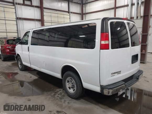 2014 Chevrolet Express Passenger LT with VIN 1GAZG1FG9E1127529, listed as a IAAI auction lot 42151349 with 192,333 mi miles and . Bid and sale history available at DreamBid. Image 3.
