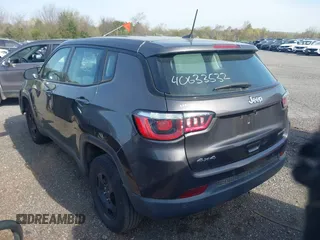 2018 Jeep Compass Sport with VIN 3C4NJDAB7JT481279, listed as a IAAI auction lot 40633532 with 87,675 mi miles and . Bid and sale history available at DreamBid. Image 3.