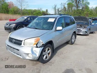 2005 Toyota RAV4 with VIN JTEGD20V750066025, listed as a IAAI auction lot 42101689 with 227,405 mi miles. Bid and sale history available at carsss.com. Image 2.