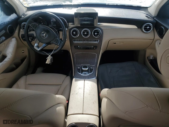 2019 Mercedes-Benz GLC with VIN WDC0G4KB3KV134101, listed as a Copart auction lot 51017475 with 60,794 mi miles and Salvage Title. Bid and sale history available at carsss.com. Image 8.