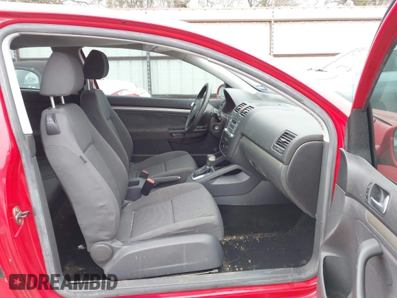 2007 Volkswagen Rabbit z VIN WVWBR71KX7W227601, wystawiony jako IAAI lot #41503246 z przebiegiem 147 408 mil mil oraz . Historia ofert i sprzedaży dostępna na DreamBid. Obrazek 5.