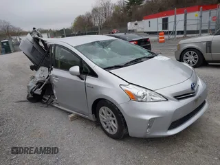2012 Toyota Prius Two z VIN JTDZN3EU8C3085923, wystawiony jako IAAI lot #41943287 z przebiegiem Nie podano mil oraz . Historia ofert i sprzedaży dostępna na DreamBid. Obrazek 1.