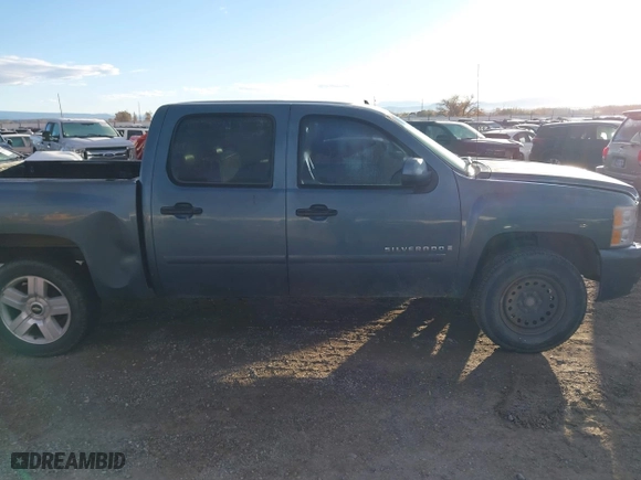 2008 Chevrolet Silverado 1500 LTZ with VIN 3GCEK13M18G191164, listed as a IAAI auction lot 40794522 with 180,509 mi miles. Bid and sale history available at carsss.com. Image 13.