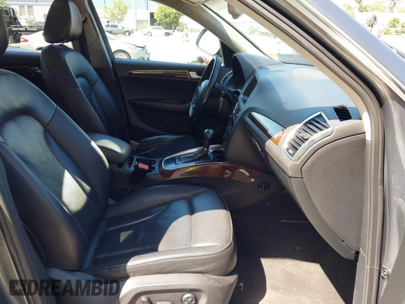 2012 Audi Q5 Premium Plus z VIN WA1LFAFP8CA062745, wystawiony jako IAAI lot #42409442 z przebiegiem 140 159 mil mil oraz . Historia ofert i sprzedaży dostępna na DreamBid. Obrazek 5.