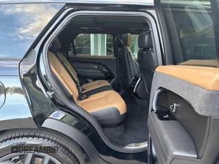 2023 Land Rover Range Rover Sport SE Dynamic z VIN SAL1L9FU4PA103557, wystawiony jako IAAI lot #42703531 z przebiegiem 36 544 mil mil oraz . Historia ofert i sprzedaży dostępna na DreamBid. Obrazek 8.
