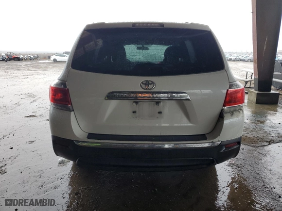 2013 Toyota Highlander with VIN 5TDZA3EH8DS040107, listed as a Copart auction lot 84762504 with 283,954 mi miles and Salvage Title. Bid and sale history available at carsss.com. Image 6.
