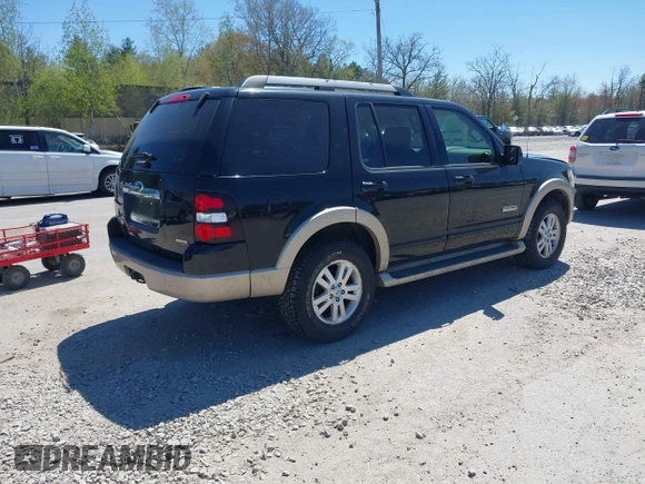 2006 Ford Explorer Eddie Bauer z VIN 1FMEU74E66UB49440, wystawiony jako IAAI lot #42163268 z przebiegiem 141 879 mil mil oraz . Historia ofert i sprzedaży dostępna na DreamBid. Obrazek 4.