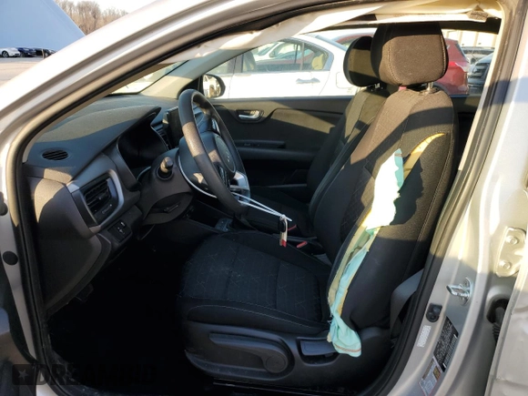2022 Kia Rio LX with VIN 3KPA24AD3NE463594, listed as a Copart auction lot 48175795 with 22,446 mi miles and Salvage Title. Bid and sale history available at DreamBid. Image 7.