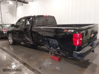 2018 Chevrolet Silverado 1500 LT with VIN 1GCVKREC4JZ295432, listed as a IAAI auction lot 41822705 with 86,781 mi miles. Bid and sale history available at carsss.com. Image 6.