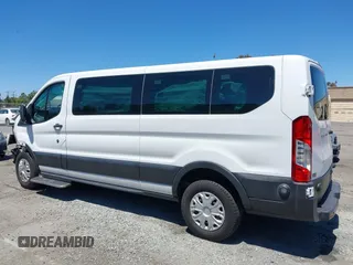 2019 Ford Transit Passenger XL z VIN 1FBZX2YM2KKA61349, wystawiony jako IAAI lot #42342349 z przebiegiem 106 593 mil mil oraz . Historia ofert i sprzedaży dostępna na DreamBid. Obrazek 15.