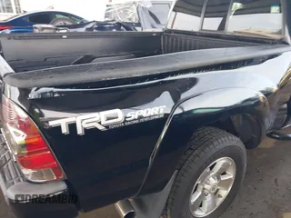2015 Toyota Tacoma PreRunner with VIN 3TMKU4HNXFM046963, listed as a IAAI auction lot 41855850 with 39,213 mi miles and . Bid and sale history available at DreamBid. Image 6.