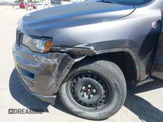 2017 Jeep Grand Cherokee Trailhawk with VIN 1C4RJFLG3HC877110, listed as a IAAI auction lot 42276506 with 144,993 mi miles and . Bid and sale history available at DreamBid. Image 6.