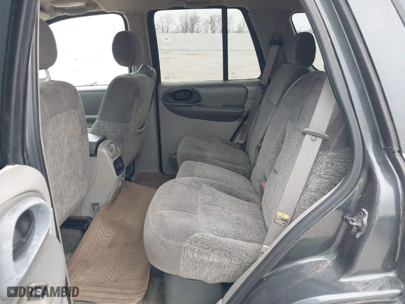 2003 Chevrolet TrailBlazer LS with VIN 1GNDS13SX32256788, listed as a IAAI auction lot 41573969 with NaN miles. Bid and sale history available at carsss.com. Image 8.