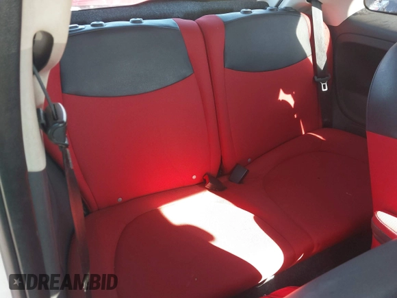 2015 FIAT 500 Pop with VIN 3C3CFFAR2FT612583, listed as a IAAI auction lot 41296112 with 176,364 mi miles. Bid and sale history available at carsss.com. Image 8.